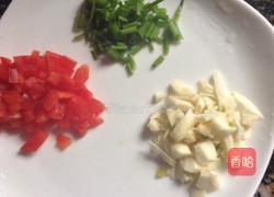 皮蛋拌豆腐的做法图解2