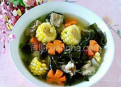 海带玉米排骨汤