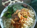 菠菜番茄鸡蛋盖浇面