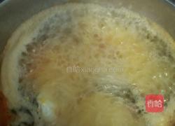 番茄酸菜鸡蛋汤面条的做法图解6