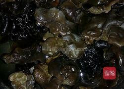 凉拌木耳的做法图解1