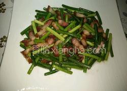 脆皮烧猪肉炒蒜苔