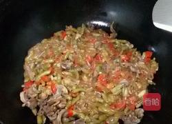 酸豆角鸡胗炒粉条的做法图解11