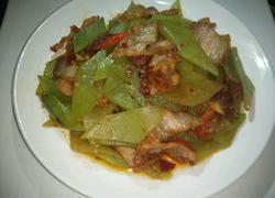 脆皮烧肉炒青笋