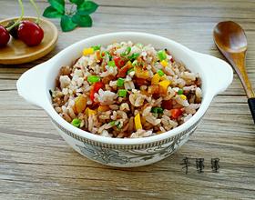彩椒培根炒黑米饭[图]