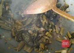 酸菜汤煮凉粉的做法图解3