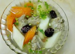 红萝卜山药排骨汤
