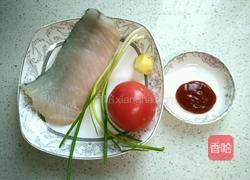 蕃茄鱼片汤的做法图解1