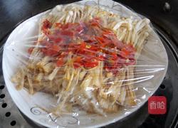 剁椒金针菇的做法图解5