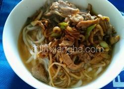 金针菇肉丝面