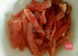 金针菇肉丝面的做法图解1