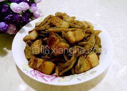 五花肉炖干豆角