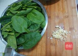 拌菠菜的做法图解1