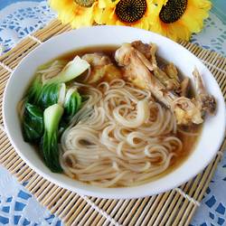 鸡汤龙须面