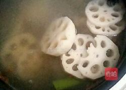 简易版电饭锅骨头炖莲藕的做法图解5