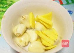 卤鸭翅鸭掌(酱油版)的做法图解2