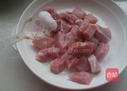 菠萝咕噜肉的做法图解2