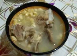 砂锅骨头汤炖黄豆芽