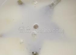 杨桃炖鲜奶