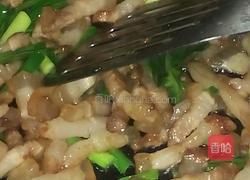 蒜苗炒三层肉的做法图解4