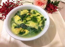菠菜蛋饺粉丝汤