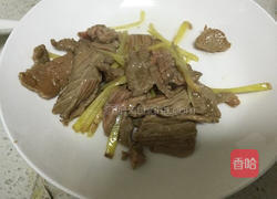 菜椒炒牛肉的做法图解6