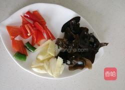 四季豆炒木耳的做法图解1
