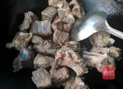 排骨炖土豆的做法图解2