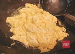 洋葱木耳炒蛋的做法图解3