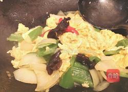 洋葱木耳炒蛋的做法图解5