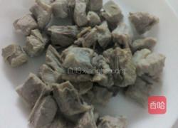 “午年夜饭”虫草花炖排骨汤的做法图解1