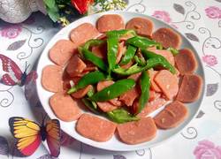 三文治香肠炒辣椒