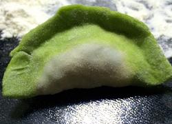 韭菜鸡蛋虾仁 “白菜”饺