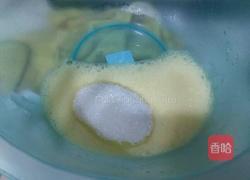 自制烤葡萄蛋糕的做法图解3