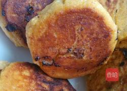 酸菜菜饼子的做法图解5