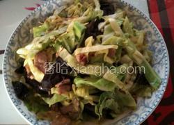 卷心菜木耳炒肉片