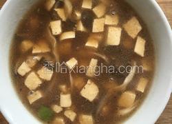 平菇豆腐汤