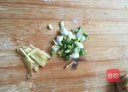 肉丝面的做法图解2