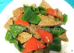 青椒炒臭豆腐