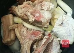 萝卜炖排骨的做法图解3