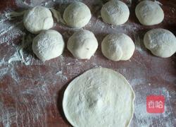 馅饼(另加韭菜盒子)的做法图解4