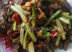 芹菜炒牛肉