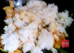 辣白菜炒饭的做法图解3