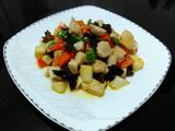 彩蔬炒鸡丁