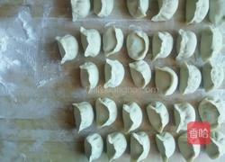 猪肉芹菜饺子的做法图解6