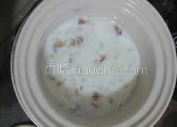冰糖牛奶炖桃胶