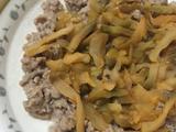 榨菜蒸肉饼