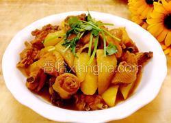 三黄鸡炖土豆