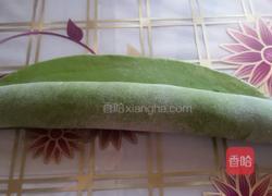翡翠饺子(韭菜猪肉馅)的做法图解5