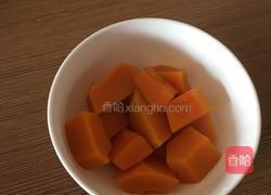 芒果南瓜牛奶热饮的做法图解2